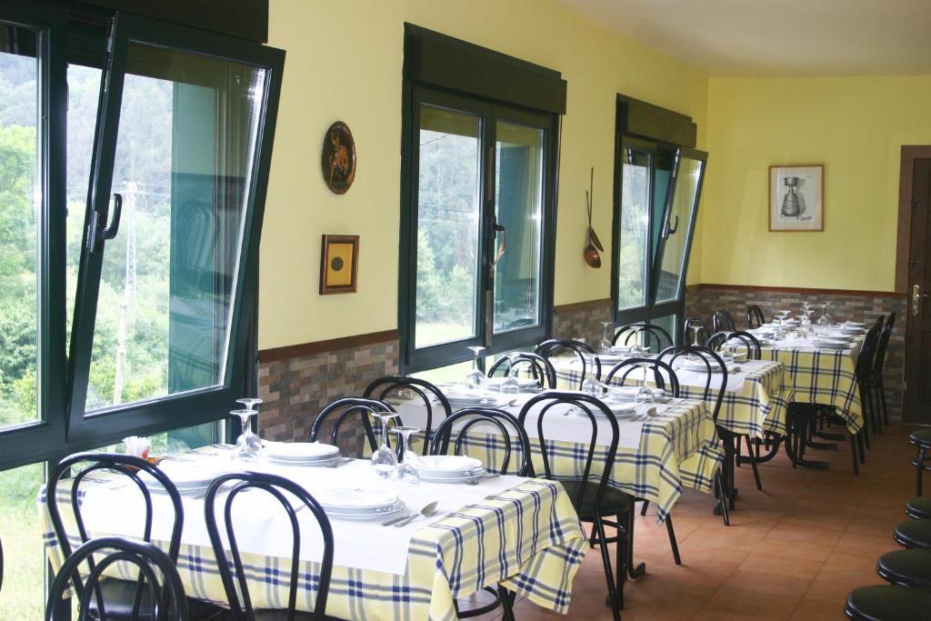 Hotel Restaurante Canero Esterno foto
