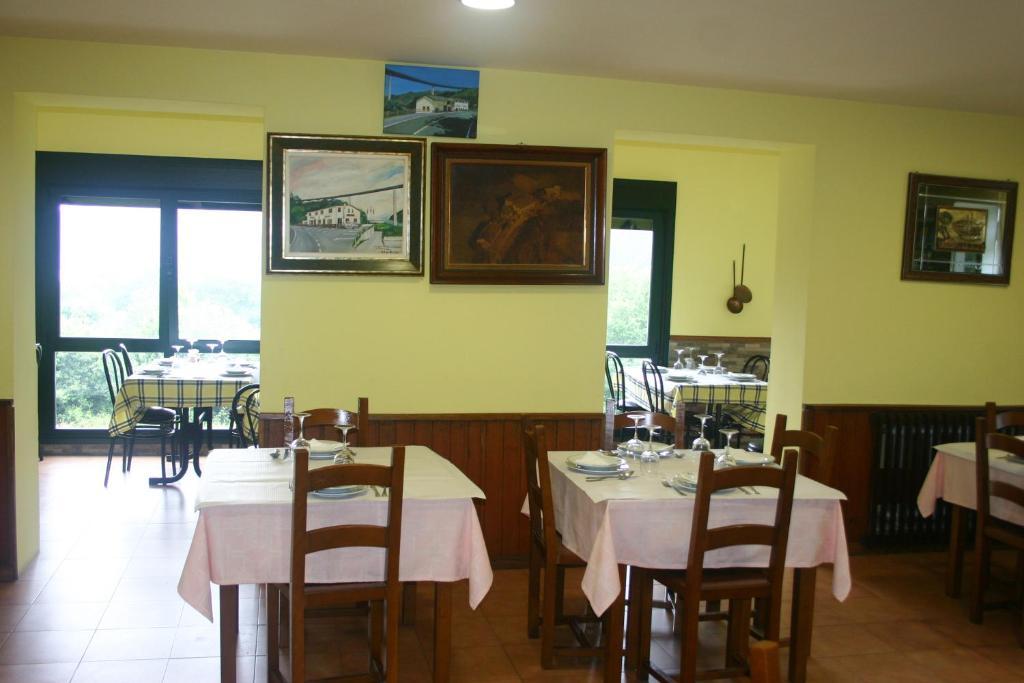 Hotel Restaurante Canero Esterno foto